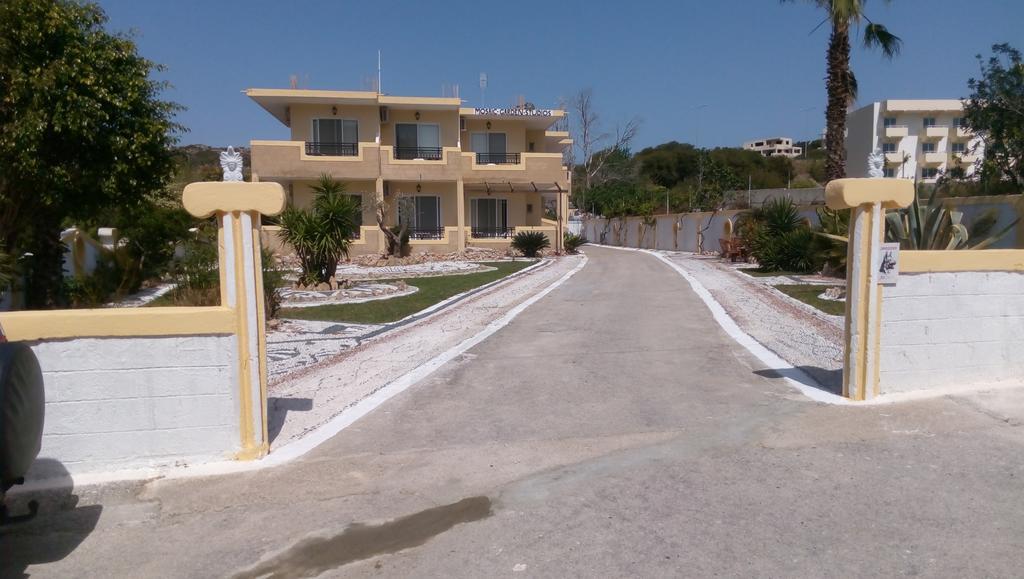 Mosaic Gardens Apartment Фалираки Екстериор снимка
