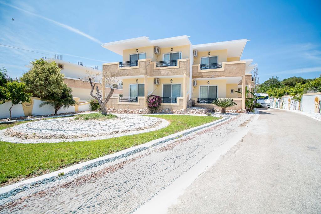 Mosaic Gardens Apartment Фалираки Екстериор снимка