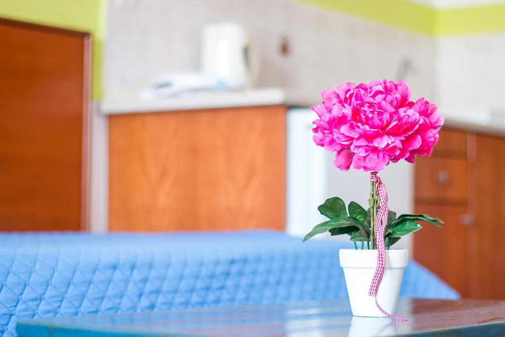 Mosaic Gardens Apartment Фалираки Екстериор снимка