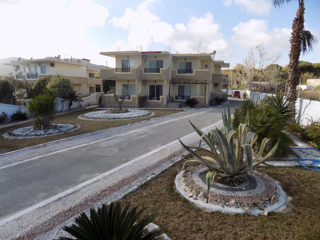 Mosaic Gardens Apartment Фалираки Екстериор снимка